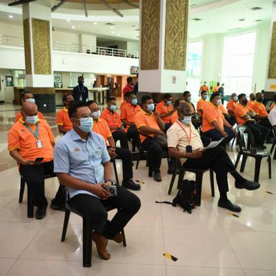 Penyerahan Benih Sayur Kepada Wira Oren 7