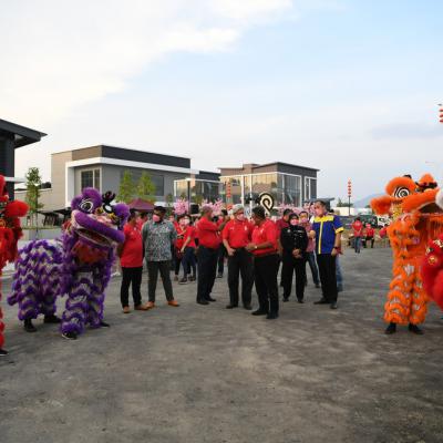 Perasmian Pondok Warisan Dan Nyalaan Tanglung Di Iconic Point 3