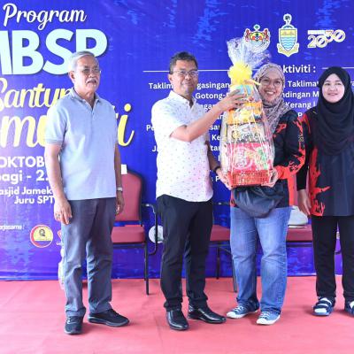 Majlis Perasmian Program Mbsp Santuni Komuniti Madani Dan Penyerahan Sangkar Kitar Semula 1 5