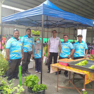 LAPORAN PAMERAN, JUALAN POKOK, SAYUR SAYURAN & KOMPOS DI SEK. KEB. KEBUN SIREH