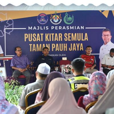 PROGRAM MAJLIS PERASMIAN PUSAT KITAR SEMULA SURAU TAMAN PAUH JAYA