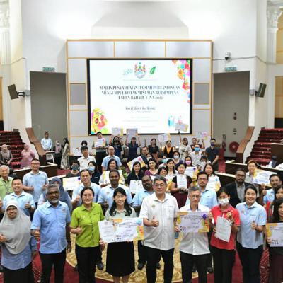 Majlis Penyampaian Hadiah Bagi Pertandingan Mengumpul Kotak Minuman 7
