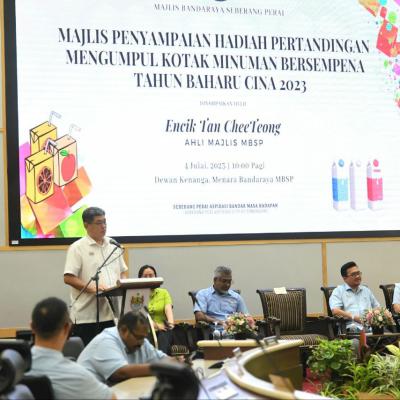 Majlis Penyampaian Hadiah Bagi Pertandingan Mengumpul Kotak Minuman 8