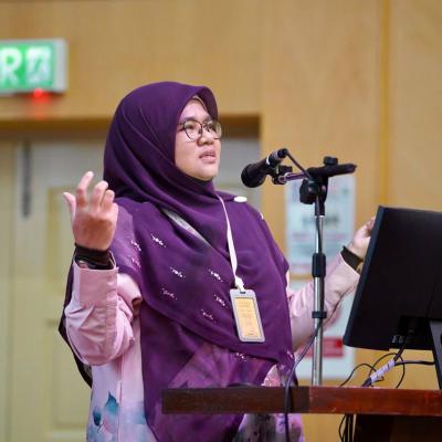 Taklimat Pengurusan Kit 10