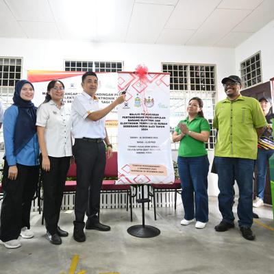 Majlis Pelancaran Pertandingan Pengumpulan Barang Elektrik 8