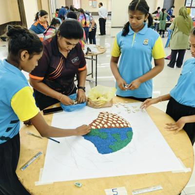 Majlis Penyampaian Hadiah Seni Kolam Berasaskan Barangan Kitar Semula 11