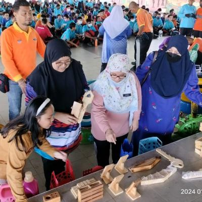 Taklimat Pameran Dan Demo Upcycle Mbsp Di Sekolah Smk Dato Bijaya Setia 4